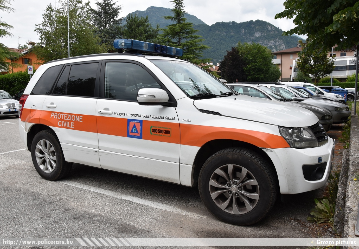 Suzuki Grand Vitara, fotó: Gzozzo pictures
Keywords: olasz Olaszország italian Italy fire firetruck tûzoltó tûzoltóautó tûzoltóság polgári védelem
