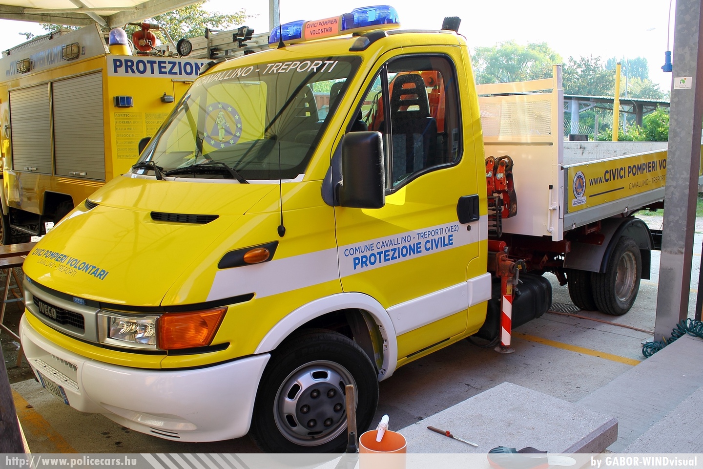Iveco, fotó: GABOR-WINDvisual
Keywords: olasz Olaszország italian Italy fire firetruck tûzoltó tûzoltóautó tûzoltóság polgári védelem