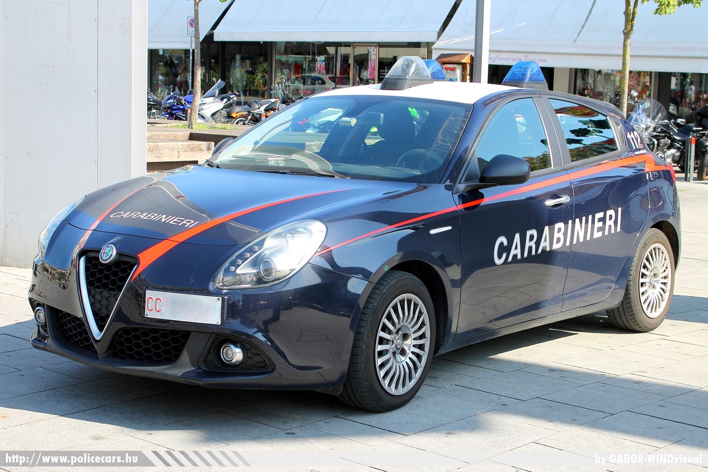 Alfa Romeo Giulietta, fotó: GABOR-WINDvisual
Keywords: rendőr rendőrautó rendőrség olasz Olaszország police policecar Italy italian carabinieri