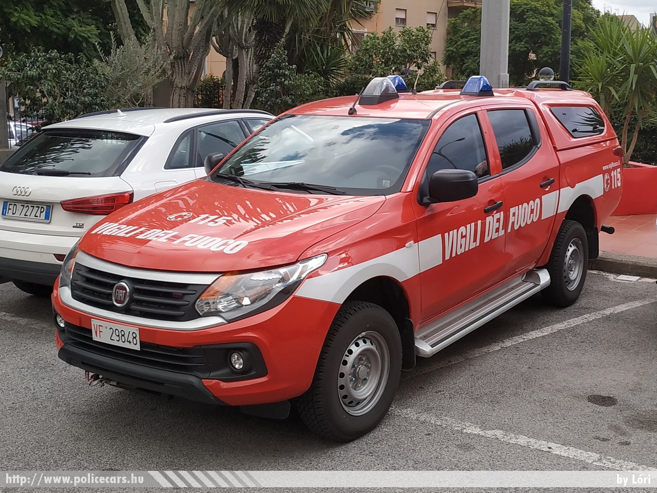 Mitsubishi L200, fotó: Lóri
Keywords: olasz Olaszország italian Italy fire firetruck tûzoltó tûzoltóautó tûzoltóság
