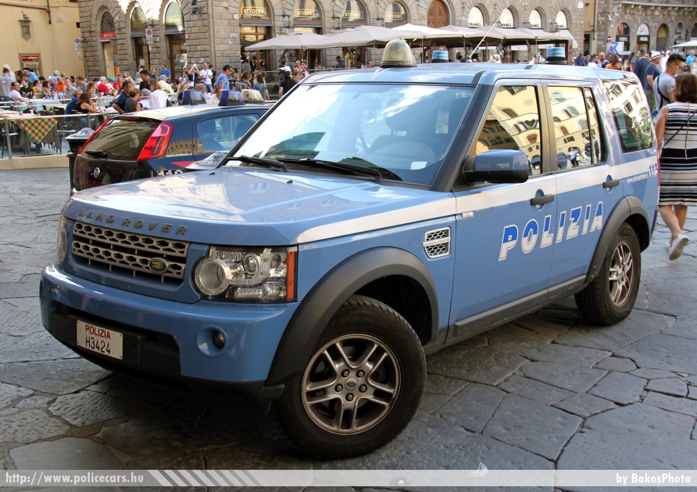 Land Rover Discovery 3, fotó: BakosPhoto
Keywords: rendőr rendőrautó rendőrség olasz Olaszország police policecar Italy italian