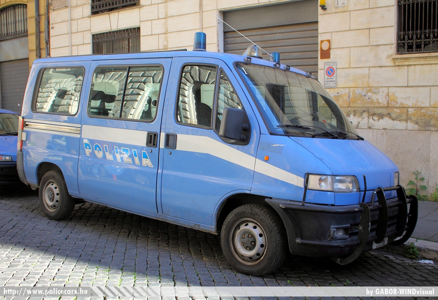 Fiat Ducato, fotó: GABOR-WINDvisual
Keywords: rendőr rendőrautó rendőrség olasz Olaszország police policecar Italy italian