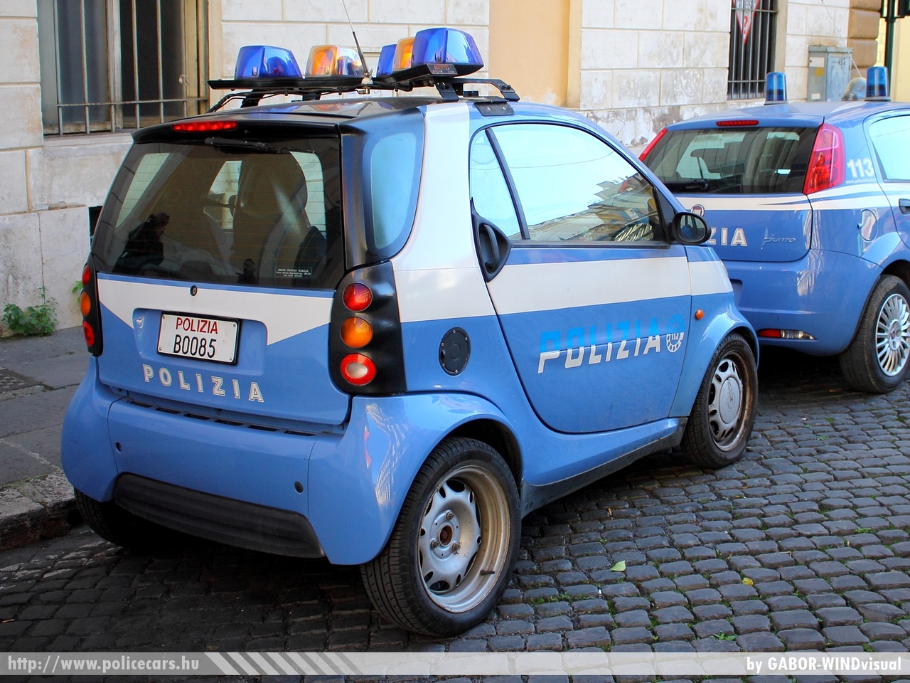 Smart Fortwo, fotó: GABOR-WINDvisual
Keywords: rendőr rendőrautó rendőrség olasz Olaszország police policecar Italy italian
