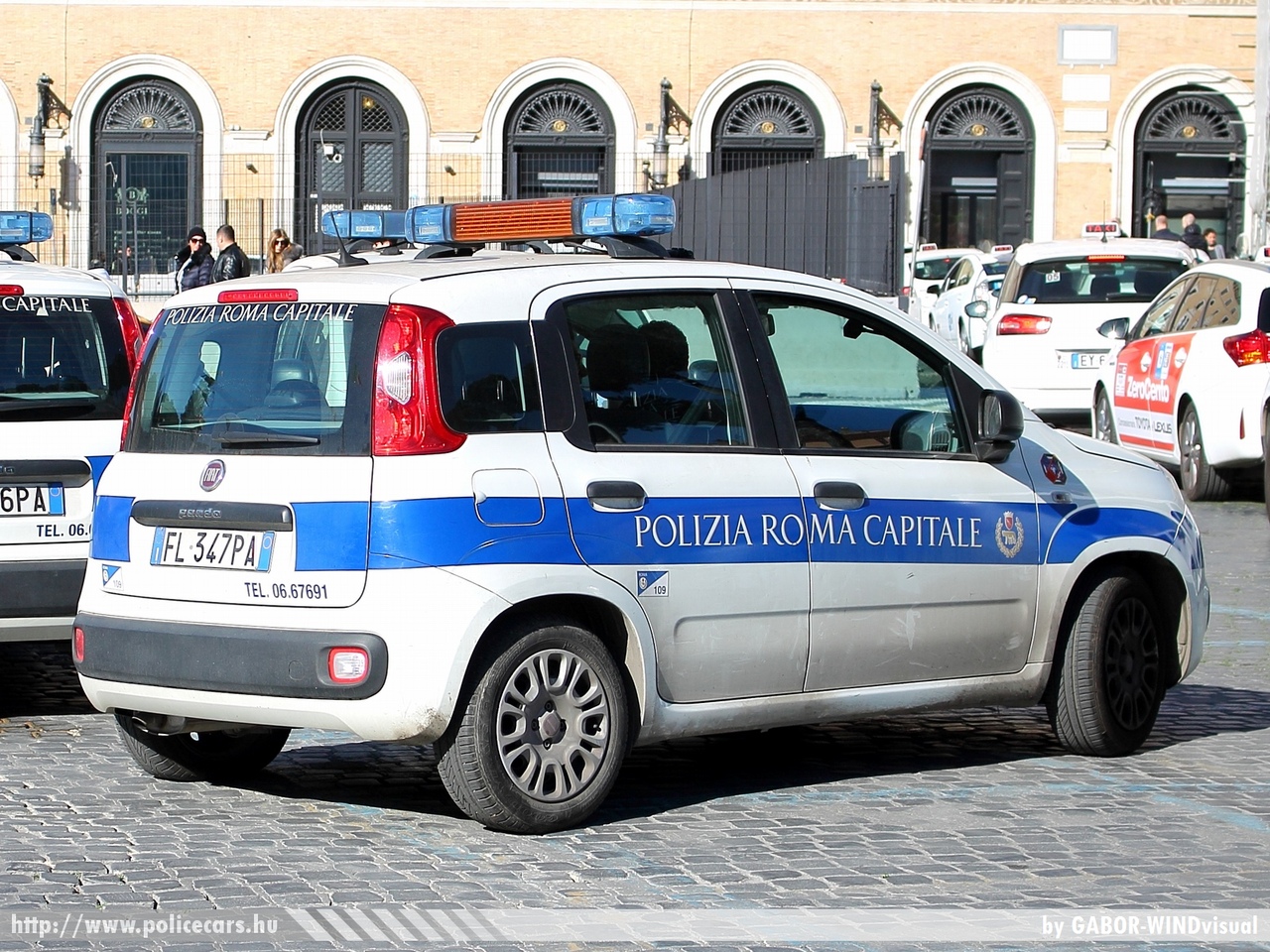 Fiat Panda, Róma, fotó: GABOR-WINDvisual
Keywords: rendőr rendőrautó rendőrség olasz Olaszország police policecar Italy italian
