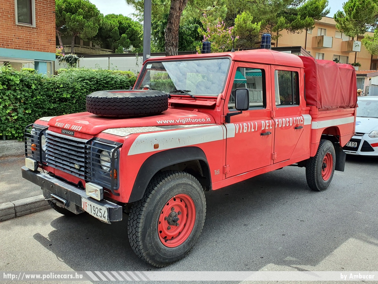 Land Rover Defender, fotó: Ambucar
Keywords: olasz Olaszország italian Italy fire firetruck tûzoltó tûzoltóautó tûzoltóság
