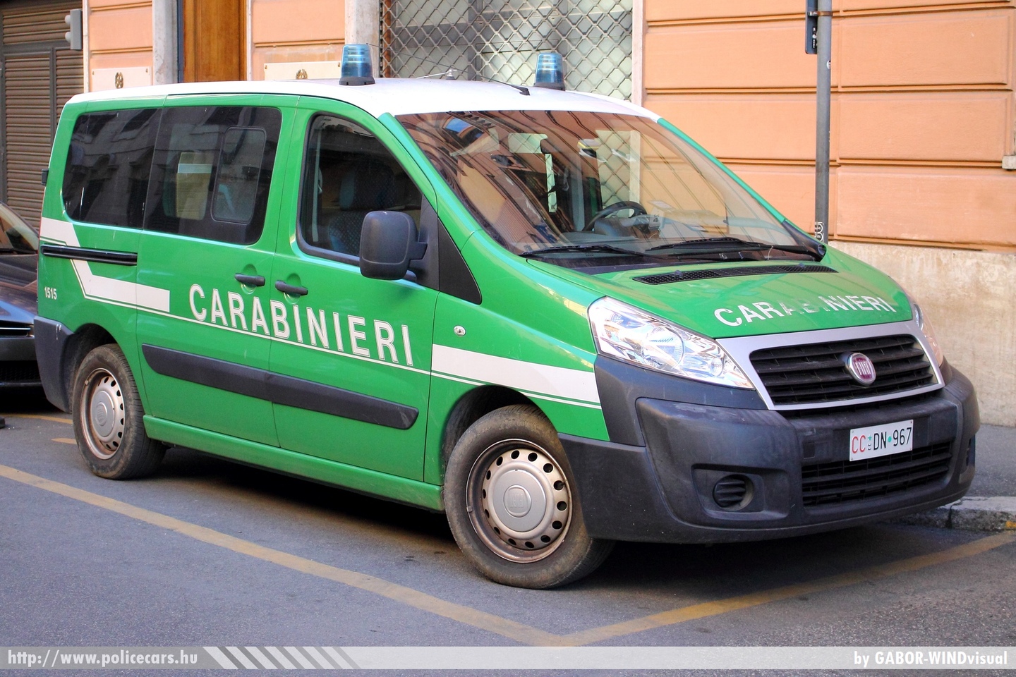 Fiat Scudo, Carabinieri, fotó: GABOR-WINDvisual
Keywords: rendőr rendőrautó rendőrség olasz Olaszország police policecar Italy italian