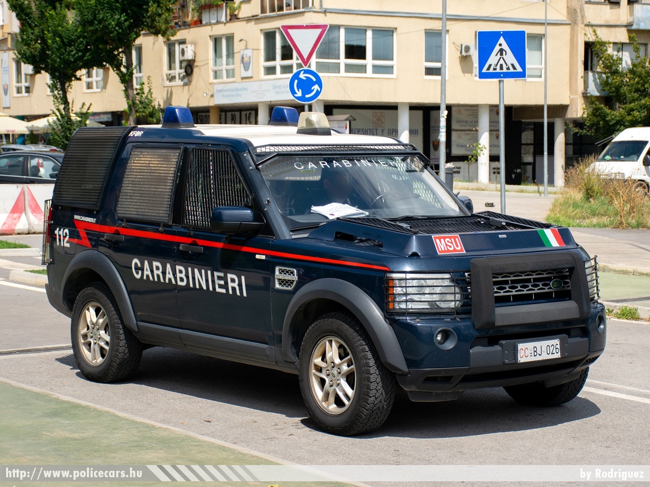 Land Rover Discovery 4, Carabinieri, Multinational Specialized Unit, fotó: Rodriguez
Keywords: rendőr rendőrautó rendőrség olasz Olaszország police policecar Italy italian katonai rendészet military