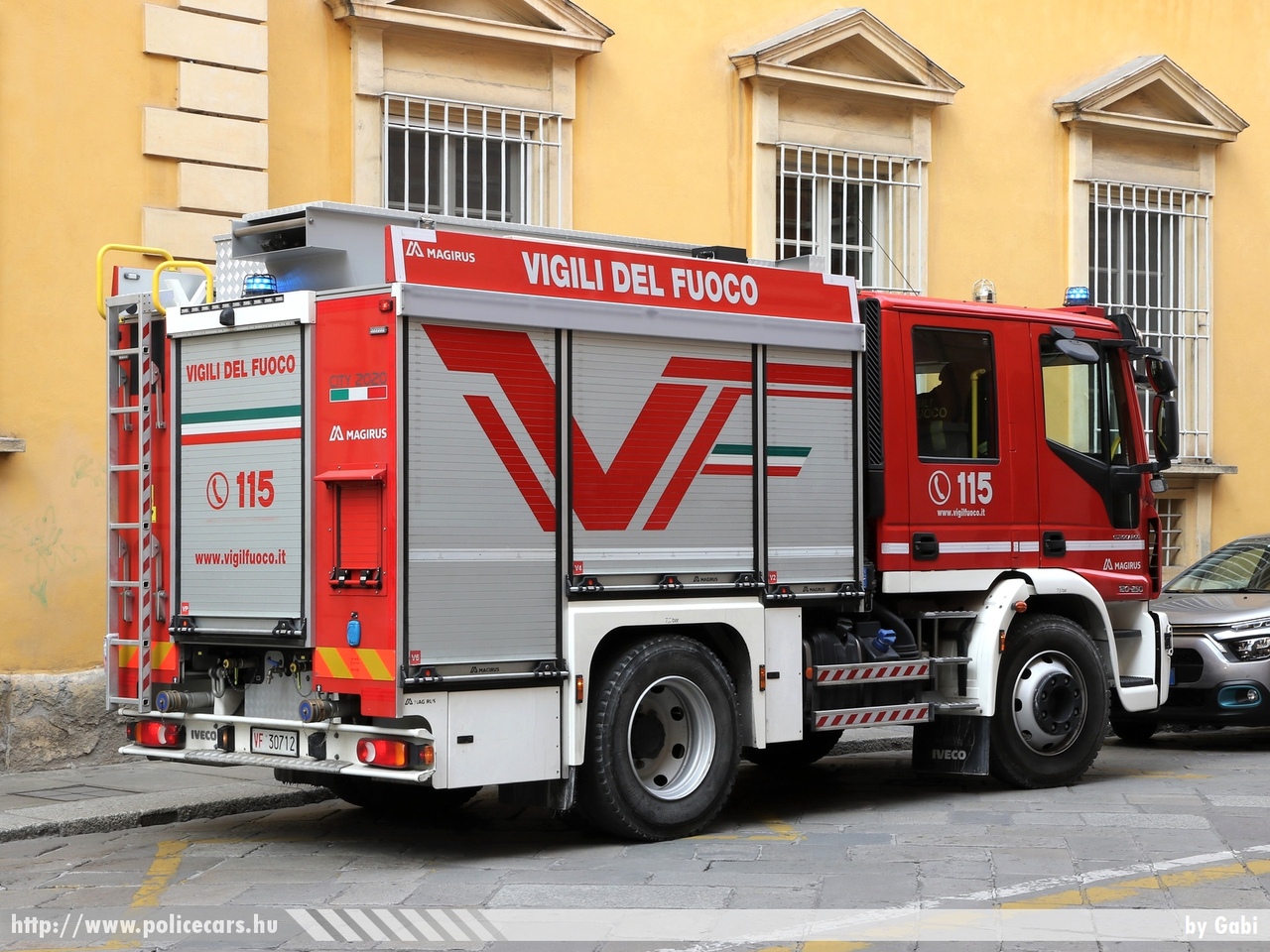 Iveco EuroCargo 120-230, Vigili del Fuoco, fotó: Gabi
Keywords: olasz Olaszország italian Italy fire firetruck tûzoltó tûzoltóautó tûzoltóság
