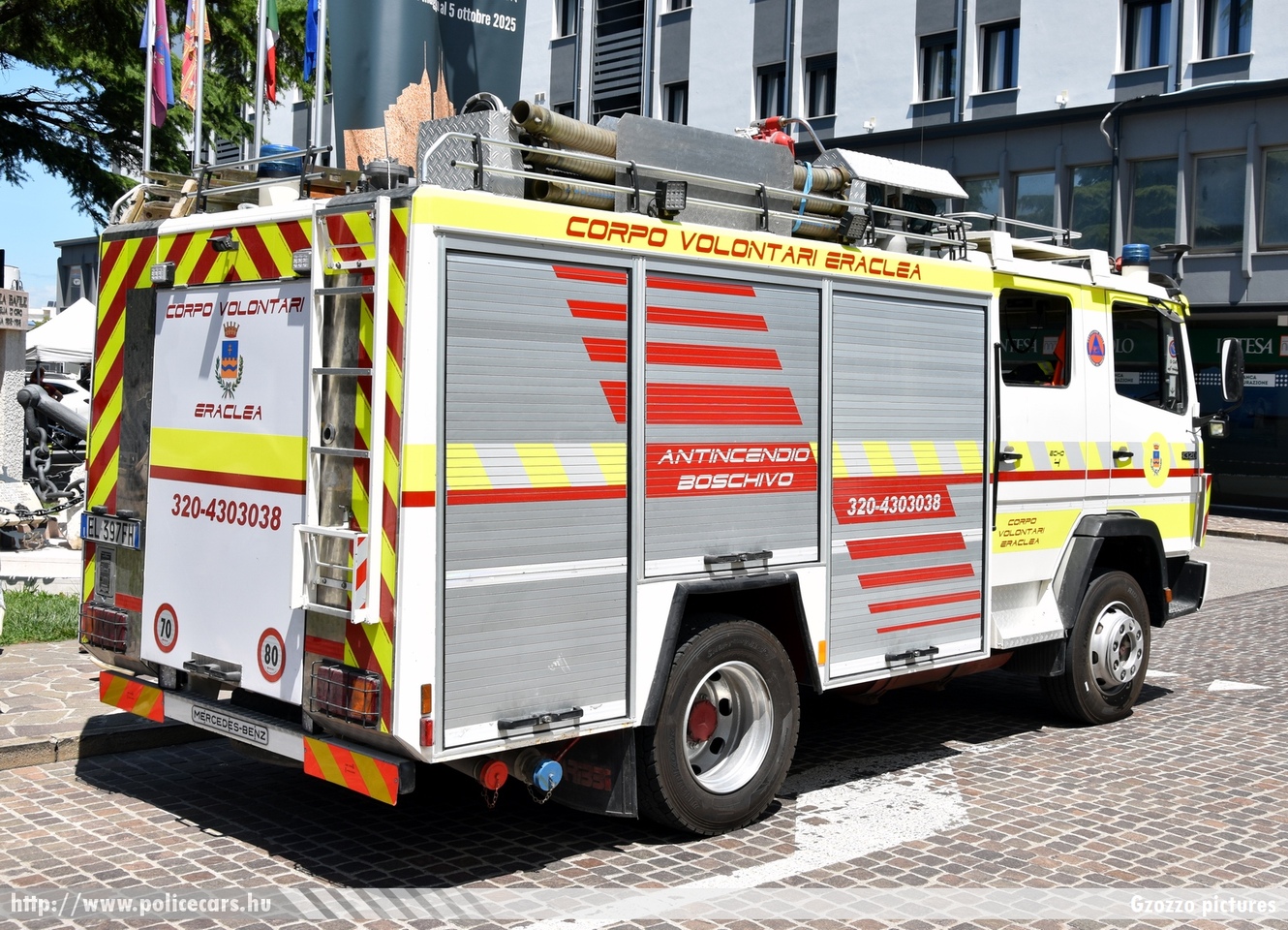 Mercedes 1320, Corpo Volontari Eraclea (Protezione Civile), fotó: Gzozzo pictures
Keywords: olasz Olaszország italian Italy polgári védelem Civil Protection