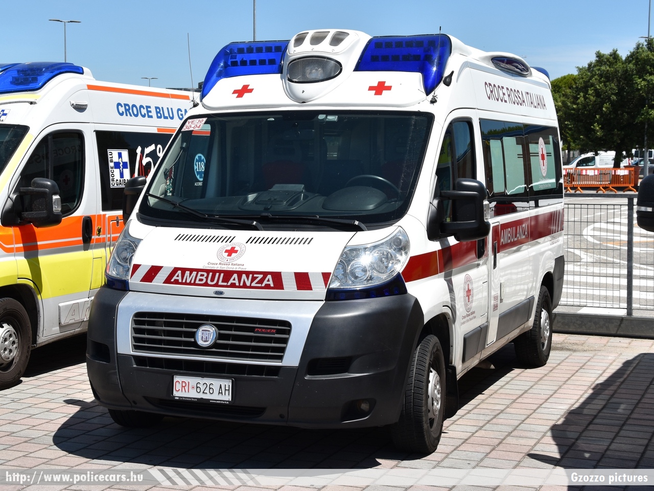 Fiat Ducato, fotó: Gzozzo pictures
Keywords: mentő mentőautó olasz Olaszország ambulance Italy italian