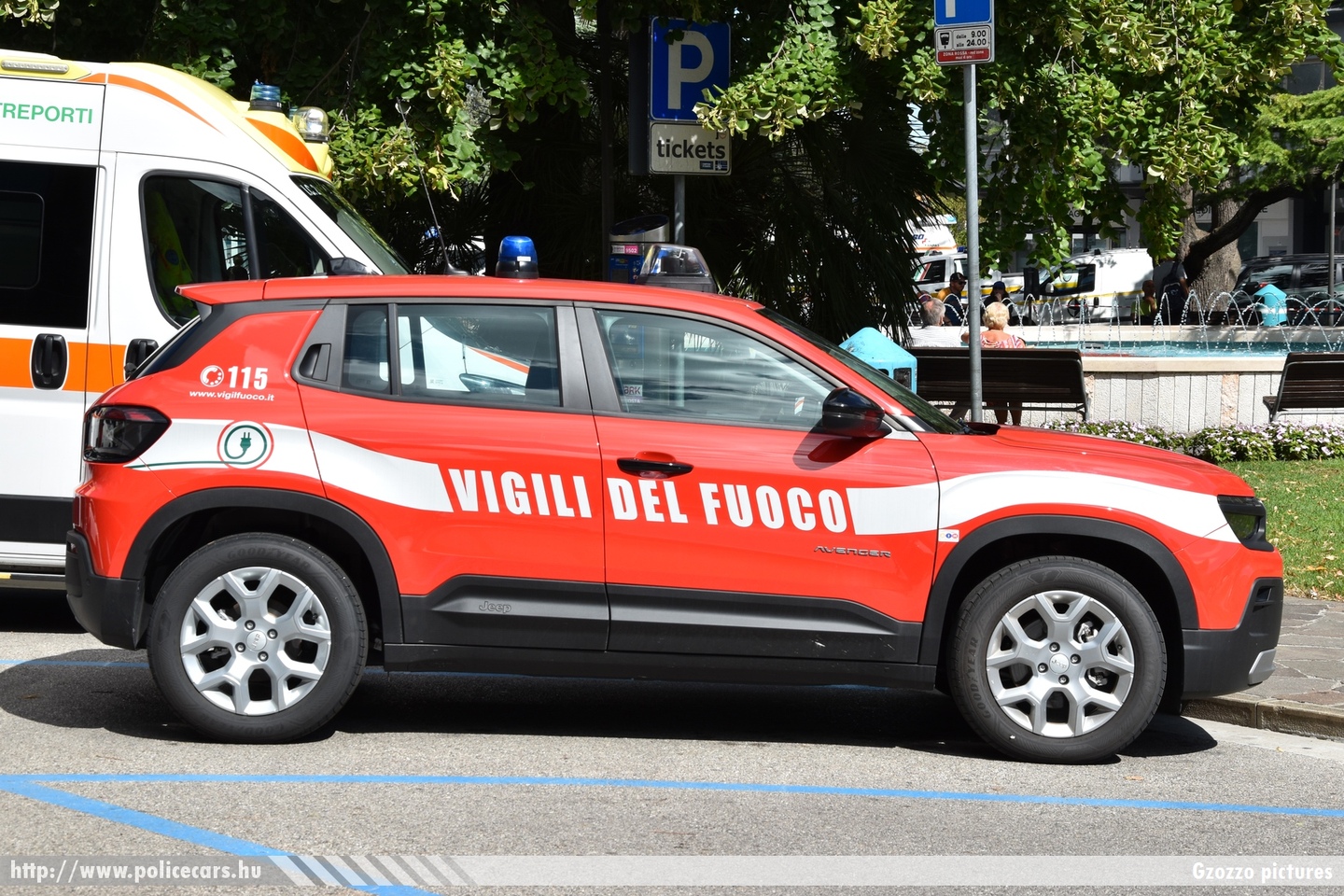 Jeep Avenger, Vigili del Fuoco, Comando Provinciale di Venezia, fotó: Gzozzo pictures
Keywords: olasz Olaszország italian Italy fire firetruck tûzoltó tûzoltóautó tûzoltóság