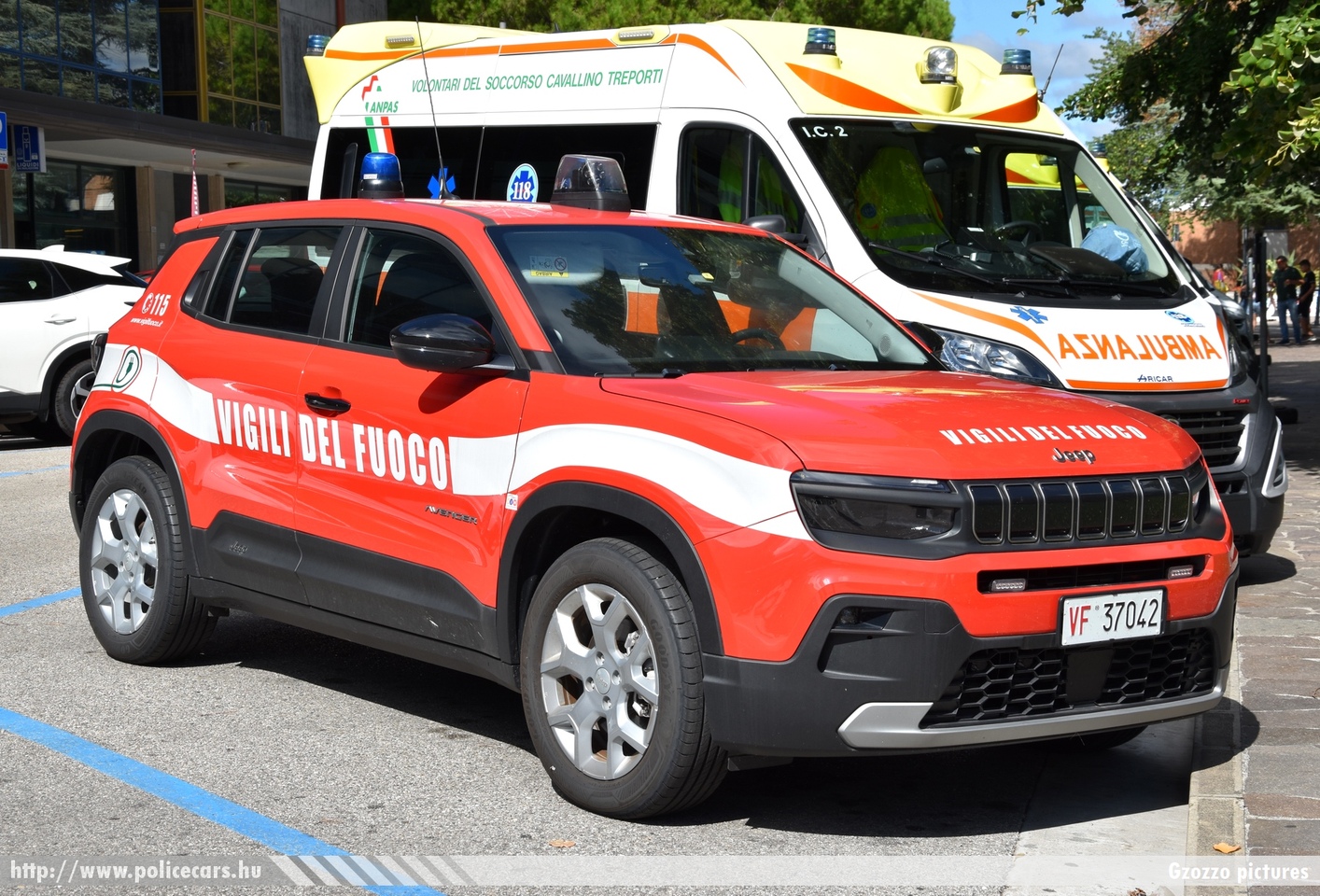 Jeep Avenger, Vigili del Fuoco, Comando Provinciale di Venezia, fotó: Gzozzo pictures
Keywords: olasz Olaszország italian Italy fire firetruck tûzoltó tûzoltóautó tûzoltóság