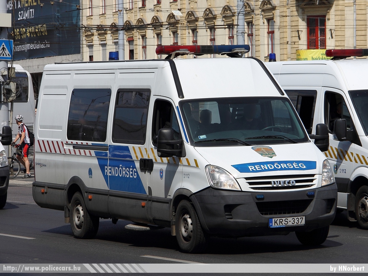 Iveco Daily, fotó: HNorbert
Keywords: rendőrautó rendőrség rendőr magyar Magyarország hungarian Hungary police policecar KRS-337