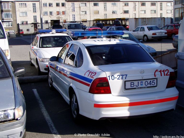 Opel Vectra, fotó: Draschitz Adrián
Keywords: rendőr rendőrautó rendőrség Izland izlandi