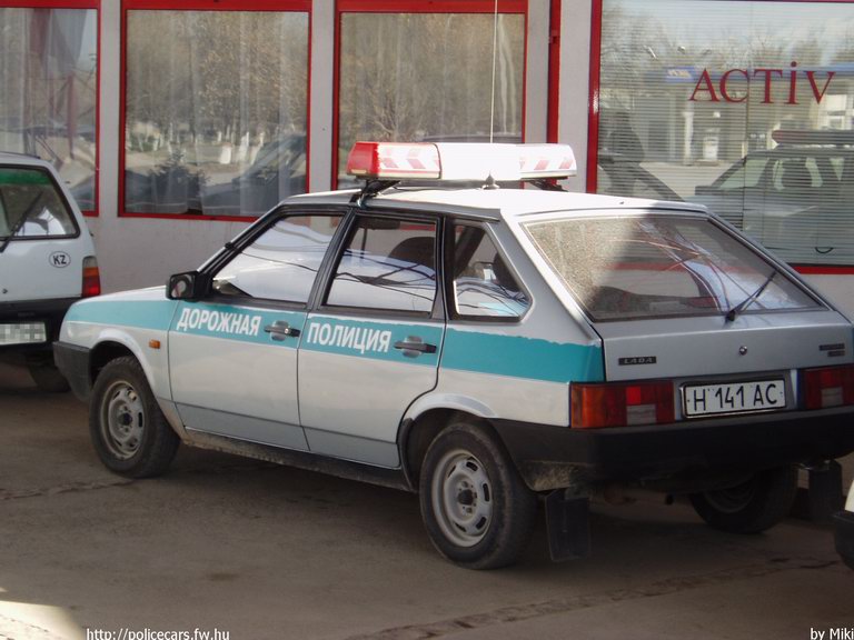 Lada Samara, fotó: Miki
Keywords: kazah Kazahsztán rendőr rendőrautó rendőrség kazahstan police policecar vaz