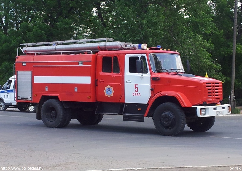 ZIL 4331 AC-3,2-40 8VR, fotó: Miki
Keywords: kazah Kazahsztán tûzoltó tûzoltóautó tûzoltóság kazahstan fire firetruck