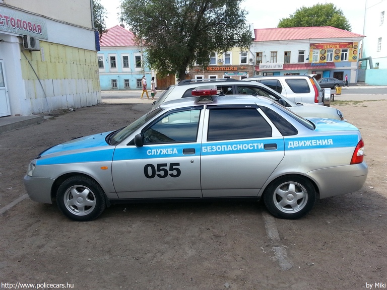 Lada VAZ 2170 Priora, fotó: Miki
Keywords: kazah Kazahsztán rendőr rendőrautó rendőrség kazahstan police policecar