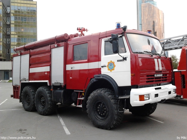 KAMAZ 43114 AC-5,0-40, fotó: Miki
Keywords: kazah Kazahsztán tûzoltó tûzoltóautó tûzoltóság kazahstan fire firetruck