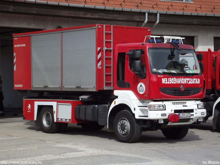 Renault Kerax 430, Fõvárosi Katasztrófavédelmi Igazgatóság, fotó: Bbazsa
Keywords: tûzoltóautó tûzoltóság tûzoltó magyar Magyarország katasztrófavédelem LRH-452 fire firetruck Hungary hungarian