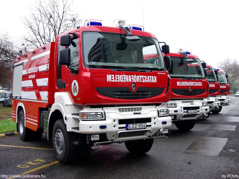 Renault Kerax 430.19 4x4 HEROS AQUARIUS-X, fotó: PChris
Keywords: tûzoltóautó tûzoltóság tûzoltó magyar Magyarország katasztrófavédelem LZZ-554 fire firetruck Hungary hungarian