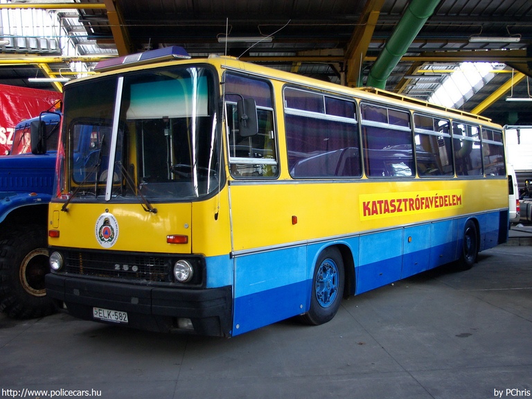 Ikarus 256.50V, fotó: PChris
Keywords: tûzoltóautó tûzoltóság tûzoltó magyar Magyarország katasztrófavédelem ELK-582 fire firetruck Hungary hungarian