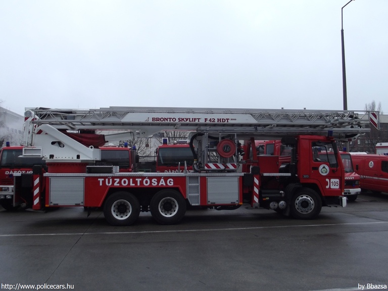 Volvo FL10 Bronto-Skylift F42 HDT, Fejér Megyei Katasztrófavédelmi Igazgatóság, Dunaújvárosi Hivatásos Tûzoltóparancsnokság, fotó: Bbazsa
Keywords: tûzoltóautó tûzoltóság tûzoltó magyar Magyarország katasztrófavédelem GGT-697 fire firetruck Hungary hungarian