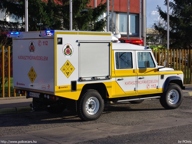 Land Rover Defender KML-ADR HEROS Respirátor, Somogy Megyei Katasztrófavédelmi Igazgatóság, fotó: PChris
Keywords: tûzoltóautó tûzoltóság tûzoltó magyar Magyarország katasztrófavédelem MHX-928 fire firetruck Hungary hungarian