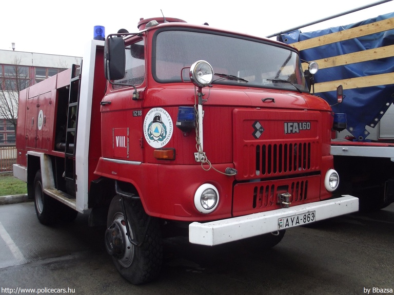 IFA L60 1218 P1500, Fõvárosi Katasztrófavédelmi Igazgatóság, VIII. Kerületi Hivatásos Tûzoltóparancsnokság, fotó: Bbazsa
Keywords: tûzoltóautó tûzoltóság tûzoltó magyar Magyarország katasztrófavédelem AYA-863 fire firetruck Hungary hungarian