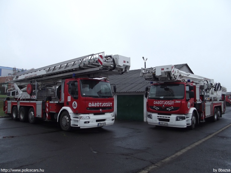 Renault Premium 420.26 Bronto Skylift F53RL, Renault Premium 410 Bronto Skylift F42RLX, fotó: Bbazsa
Keywords: tûzoltóautó tûzoltóság tûzoltó magyar Magyarország katasztrófavédelem JGK-640 LCF-375 fire firetruck Hungary hungarian