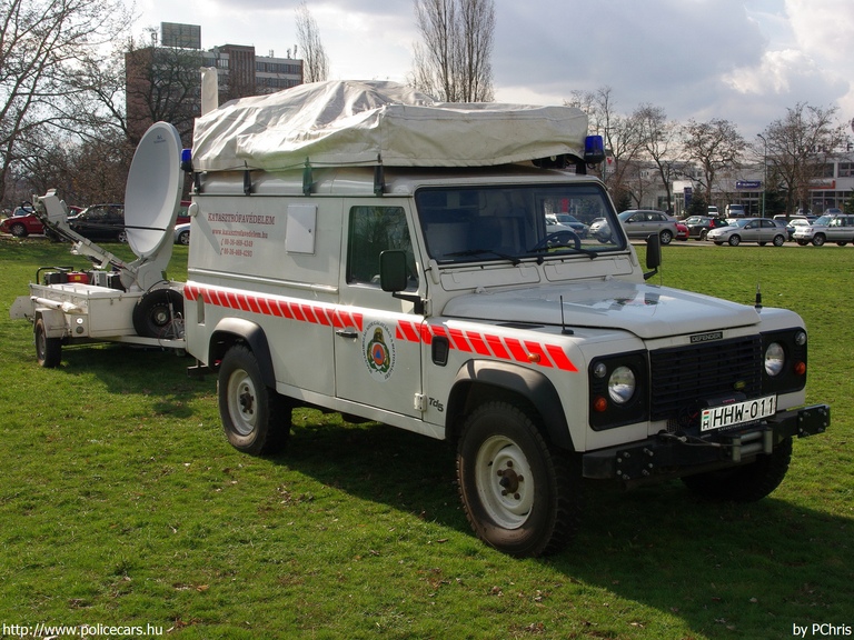 Land Rover Defender, Országos Katasztrófavédelmi Fõigazgatóság, fotó: PChris
Keywords: tûzoltóautó tûzoltóság tûzoltó magyar Magyarország katasztrófavédelem HHW-011 fire firetruck Hungary hungarian