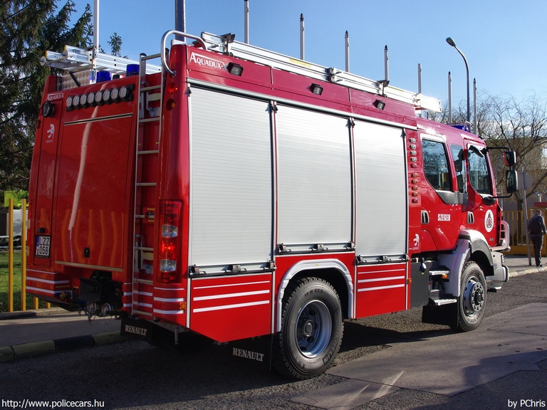 Renault Midlum 300 Heros Aquadux-X 2000, Csongrád Megyei Katasztrófavédelmi Igazgatóság, Szegedi Hivatásos Tûzoltóparancsnokság, fotó: PChris
Keywords: tûzoltóautó tûzoltóság tûzoltó magyar Magyarország katasztrófavédelem LZZ-058 fire firetruck Hungary hungarian