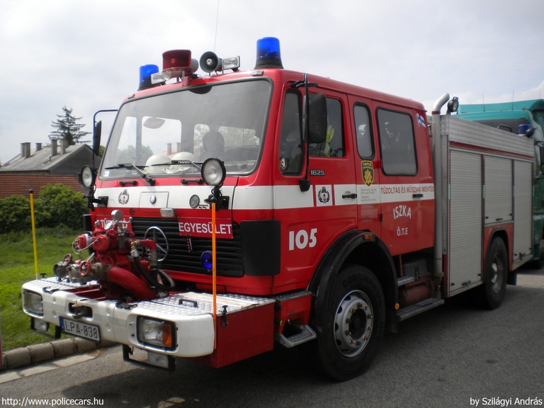 Mercedes-Benz 1625, Iszkaszentgyörgyi Önkéntes Tûzoltó Egyesület, fotó: Szilágyi András
Keywords: tûzoltóautó ÖTE tûzoltóság tûzoltó magyar Magyarország LPA-838 fire firetruck Hungary hungarian