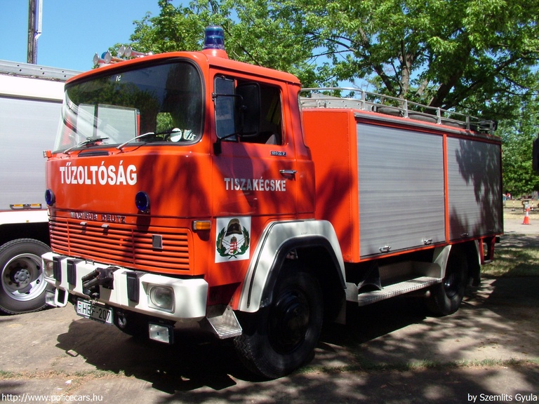 Magirus Deutz 170-D7, Tiszakécskei Önkormányzati Tûzoltóparancsnokság, fotó: Szemlits Gyula
Keywords: tûzoltóautó tûzoltóság tûzoltó magyar Magyarország katasztrófavédelem HEF-207 fire firetruck Hungary hungarian