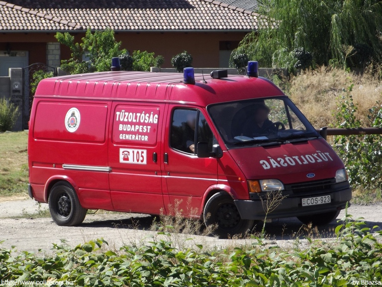 Ford Transit, Fõvárosi Katasztrófavédelmi Igazgatóság, fotó: Bbazsa
Keywords: tûzoltóautó tûzoltóság tûzoltó magyar Magyarország katasztrófavédelem COS-923 fire firetruck Hungary hungarian