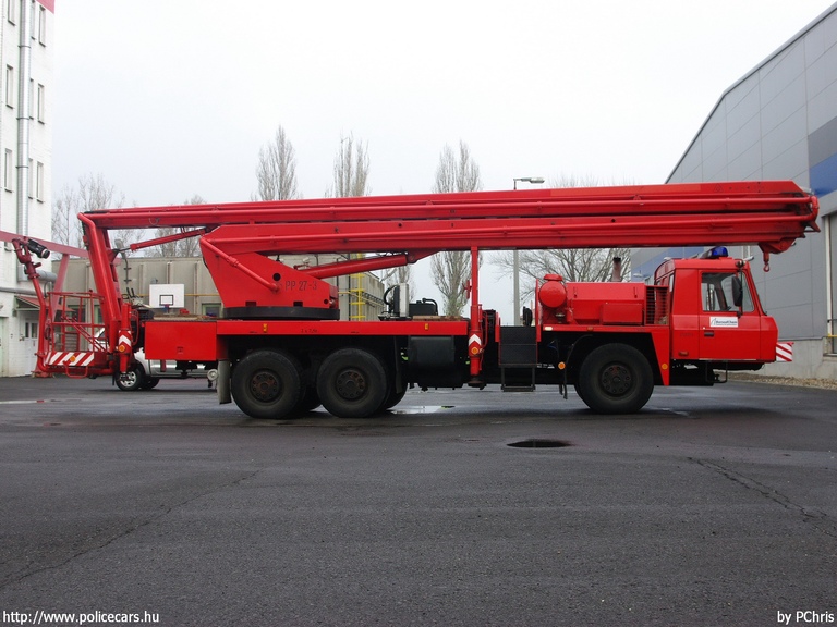TATRA T815 PP 27-3, BorsodChem Zrt. Kazincbarcika, fotó: PChris
Keywords: tûzoltó tûzoltóautó tûzoltóság magyar Magyarország létesítményi GEW-931 fire firetruck Hungary hungarian