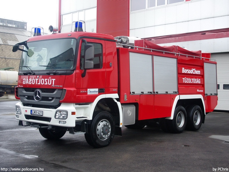 Mercedes-Benz Actros 3344 Rosenbauer ILF, BorsodChem Zrt. Kazincbarcika, fotó: PChris
Keywords: tûzoltó tûzoltóautó tûzoltóság magyar Magyarország létesítményi LMX-421 fire firetruck Hungary hungarian