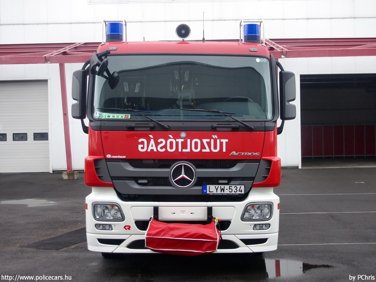 Mercedes-Benz Actros 2641 Rosenbauer ILF, BorsodChem Zrt. Kazincbarcika, fotó: PChris
Keywords: tûzoltó tûzoltóautó tûzoltóság magyar Magyarország létesítményi LYW-534 fire firetruck Hungary hungarian