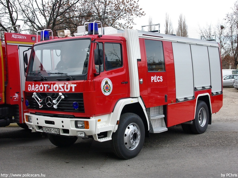 Mercedes-Benz 1124 Rosenbauer TLF 2000 AT, Baranya Megyei Katasztrófavédelmi Igazgatóság, Pécsi Hivatásos Tûzoltóparancsnokság, fotó: PChris
Keywords: tûzoltóautó tûzoltóság tûzoltó magyar Magyarország katasztrófavédelem GNX-140 fire firetruck Hungary hungarian