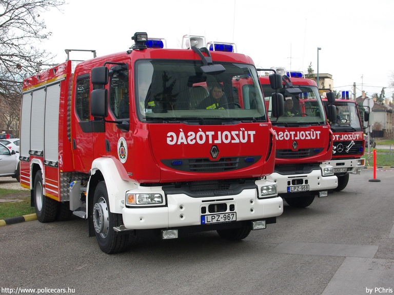 Renault Midlum 300 HEROS AQUADUX-X 3000, fotó: PChris
Keywords: tûzoltóautó tûzoltóság tûzoltó magyar Magyarország katasztrófavédelem LPZ-967 LPZ-968 fire firetruck Hungary hungarian