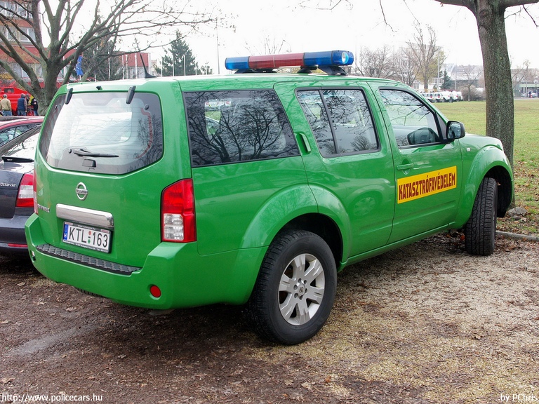 Nissan Pathfinder, Somogy Megyei Katasztrófavédelmi Igazgatóság, fotó: PChris
Keywords: tûzoltó tûzoltóautó tûzoltóság magyar Magyarország katasztrófavédelem KTL-163 fire firetruck Hungary hungarian