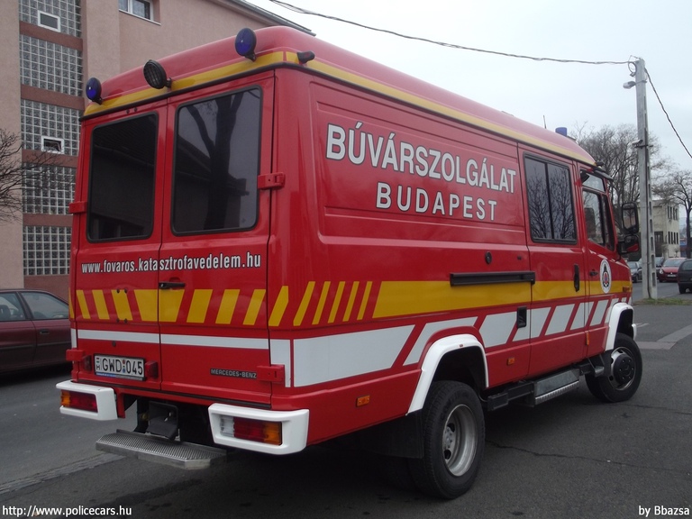 Mercedes-Benz Vario 814D, Fõvárosi Katasztrófavédelmi Igazgatóság, Észak-Pesti Katasztrófavédelmi Kirendeltség, XIII. Kerületi Hivatásos Tûzoltóparancsnokság, fotó: Bbazsa
Keywords: tûzoltó tûzoltóautó tûzoltóság magyar Magyarország katasztrófavédelem GWD-045 fire firetruck Hungary hungarian