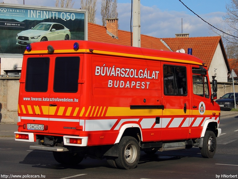 Mercedes-Benz Vario 814D, Fõvárosi Katasztrófavédelmi Igazgatóság, Észak-Pesti Katasztrófavédelmi Kirendeltség, XIII. Kerületi Hivatásos Tûzoltóparancsnokság, fotó: HNorbert
Keywords: tûzoltóautó tûzoltó tûzoltóság katasztrófavédelem magyar Magyarország GWD-045 fire firetruck Hungary hungarian