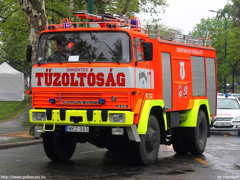 Magirus Deutz FM 232 D17FA, Pilisszentiváni Önkéntes Tûzoltó Egyesület, fotó: HNorbert
Keywords: tûzoltóautó tûzoltó ÖTE tûzoltóság magyar Magyarország MKZ-083 fire firetruck Hungary hungarian