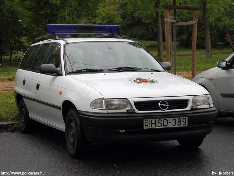 Opel Astra F Caravan, Fõvárosi Katasztrófavédelmi Igazgatóság, fotó: HNorbert
Keywords: tûzoltó tûzoltóautó tûzoltóság katasztrófavédelem magyar Magyarország HSD-389 fire firetruck Hungary hungarian