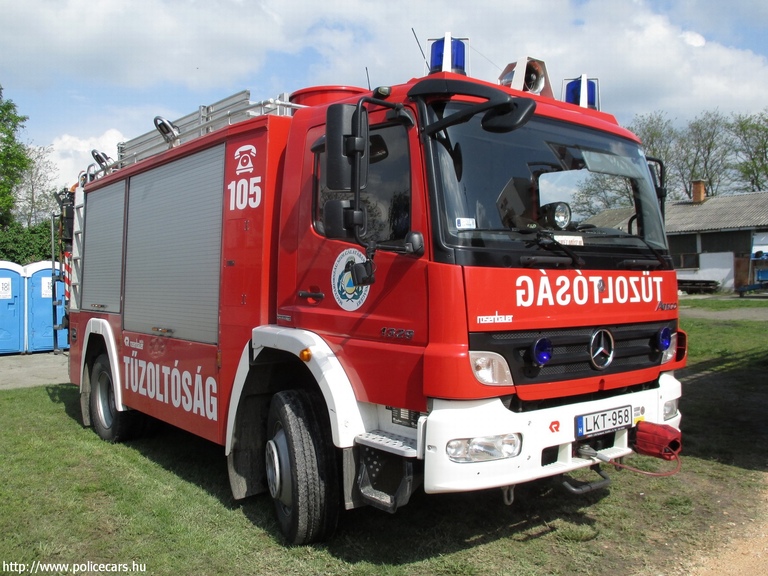 Mercedes-Benz Atego 1329 Rosenbauer, Bács-Kiskun Megyei Katasztrófavédelmi Igazgatóság, Kecskeméti Hivatásos Tûzoltóparancsnokság
Keywords: tûzoltóautó tûzoltó tûzoltóság katasztrófavédelem magyar Magyarország LKT-958 fire firetruck Hungary hungarian