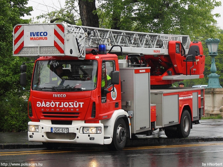 Iveco Magirus 150E28 Eurofire DLK 37 CS, fotó: HNorbert
Keywords: tûzoltóautó tûzoltó tûzoltóság katasztrófavédelem magyar Magyarország JGK-613 fire firetruck Hungary hungarian