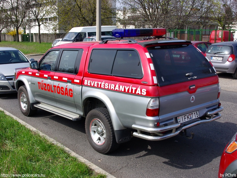 Mitsubishi L200, Pest Megyei Katasztrófavédelmi Igazgatóság, fotó: PChris
Keywords: tûzoltó tûzoltóautó tûzoltóság katasztrófavédelem magyar Magyarország IFK-715 fire firetruck Hungary hungarian