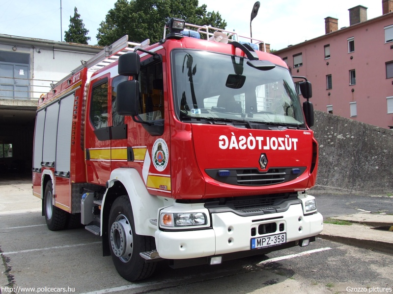 Renault Midlum 300 HEROS AQUADUX-X 3000, fotó: Gzozzo pictures
Keywords: tûzoltó tûzoltóautó tûzoltóság katasztrófavédelem magyar Magyarország MPZ-358 fire firetruck Hungary hungarian