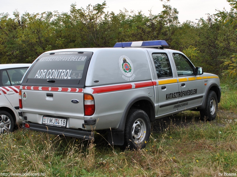 Ford Ranger, Heves Megyei Katasztrófavédelmi Igazgatóság, fotó: Bbazsa
Keywords: tûzoltó tûzoltóautó tûzoltóság katasztrófavédelem magyar Magyarország IMJ-418 fire firetruck Hungary hungarian