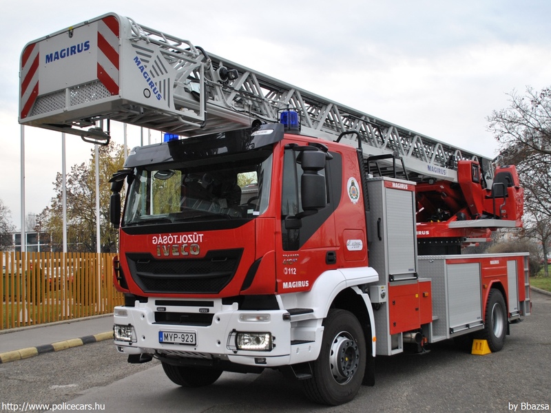 Iveco Trakker 410 e5 Magirus M42, fotó: Bbazsa
Keywords: tûzoltó tûzoltóautó tûzoltóság katasztrófavédelem magyar Magyarország MYP-923 fire firetruck Hungary hungarian